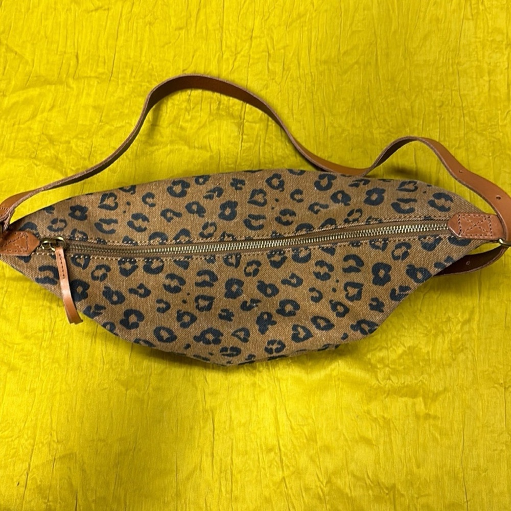 Leopard Print Sling Bag Madewell